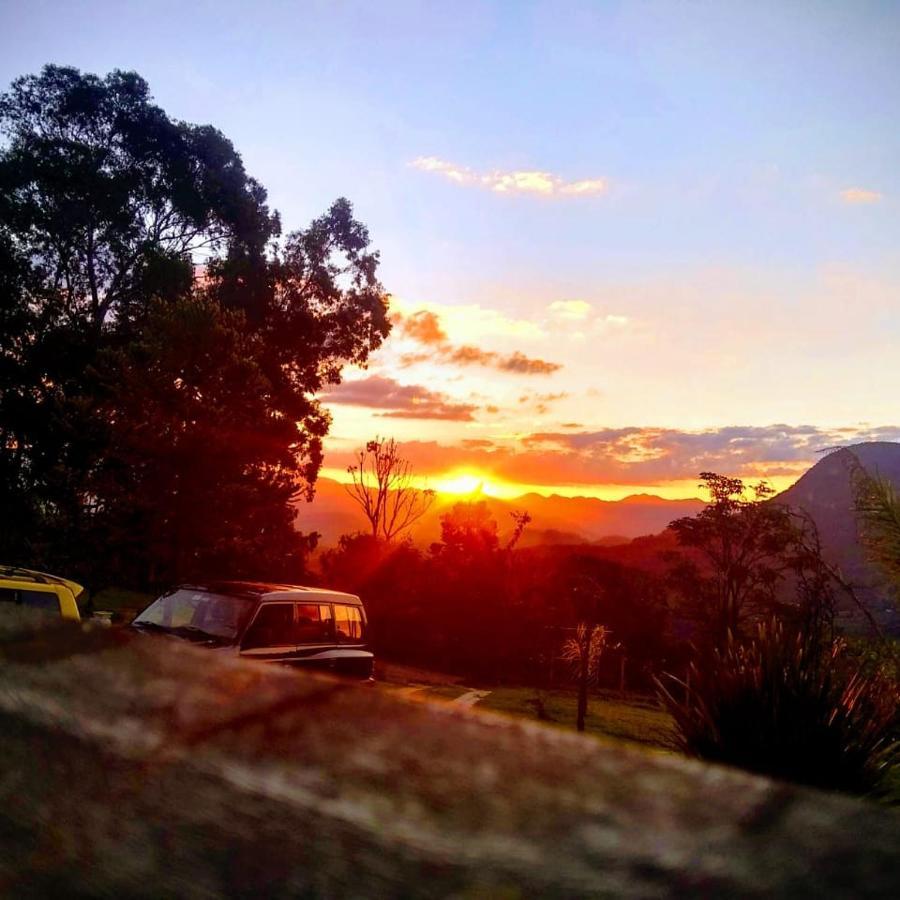 Chale Refugio Da Pedra Sp Villa Sao Bento do Sapucai Bagian luar foto